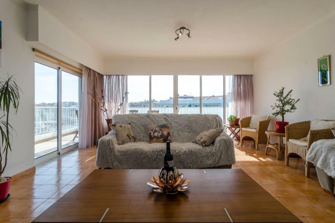 Marina And Atlantic Ocean View Apartment Lagos Exterior photo